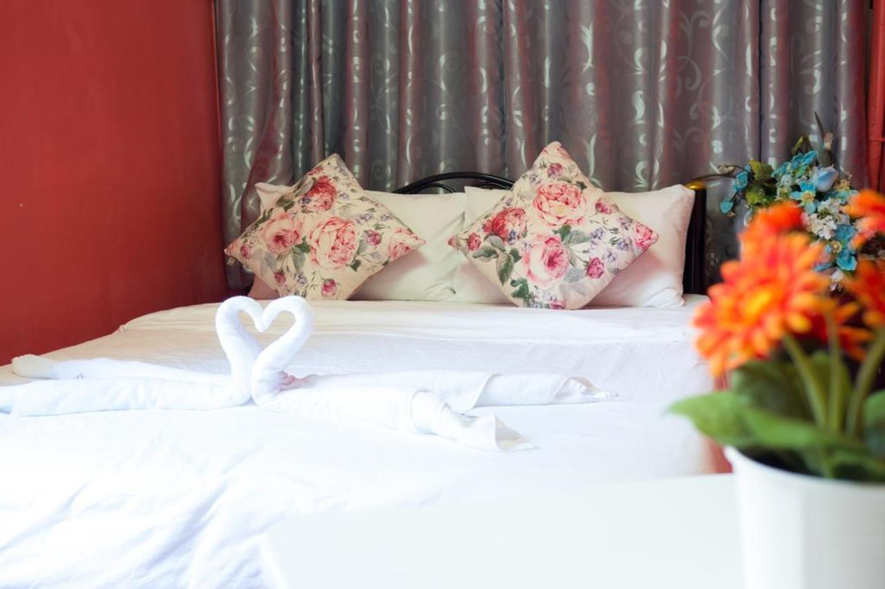 De Sky Sukhumvit Ekkamai Hotell Bangkok Eksteriør bilde